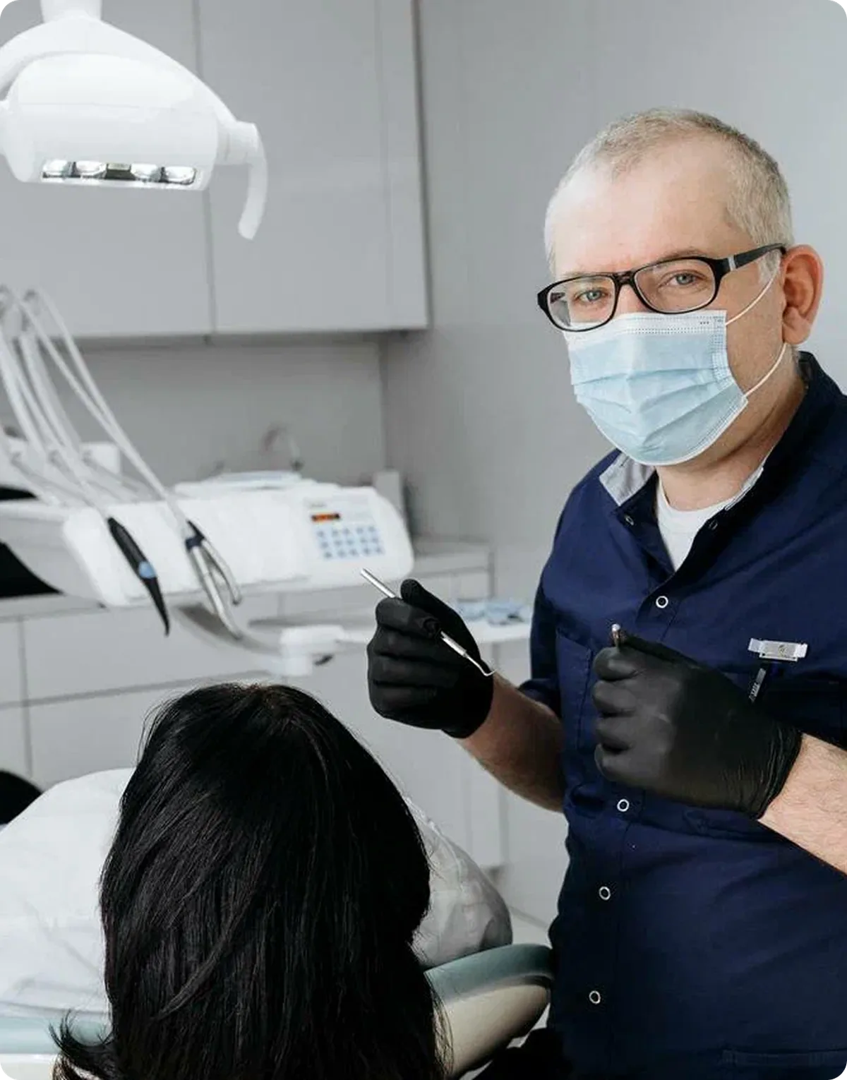 Приём пациента в стоматологии Full Clinic